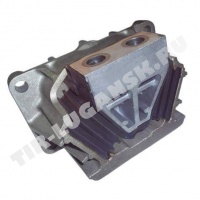 ENGINE MOUNTING