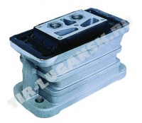 ENGINE MOUNTING