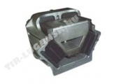 ENGINE MOUNTING