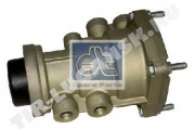 Trailer relay valve